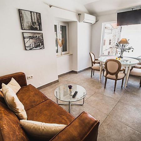 Downtown Luxury Apartments With Hot Tub 沃迪切 客房 照片