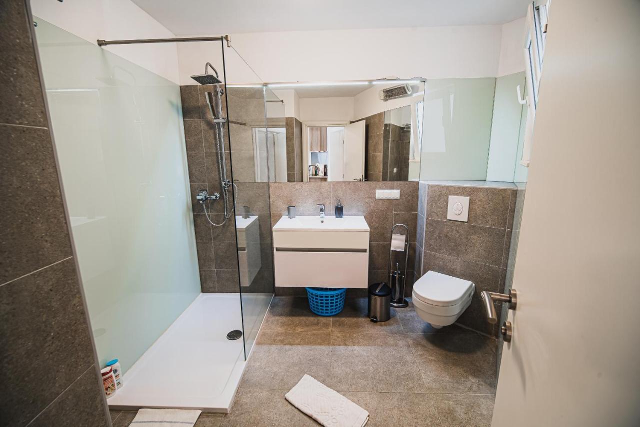 Downtown Luxury Apartments With Hot Tub 沃迪切 外观 照片