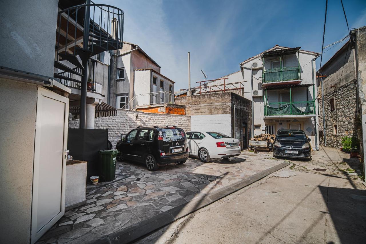 Downtown Luxury Apartments With Hot Tub 沃迪切 外观 照片